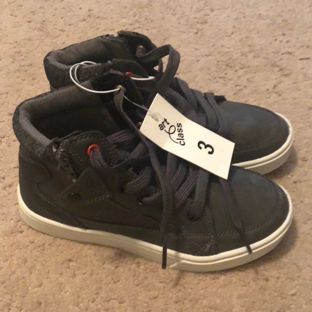 NWT Boys shoes